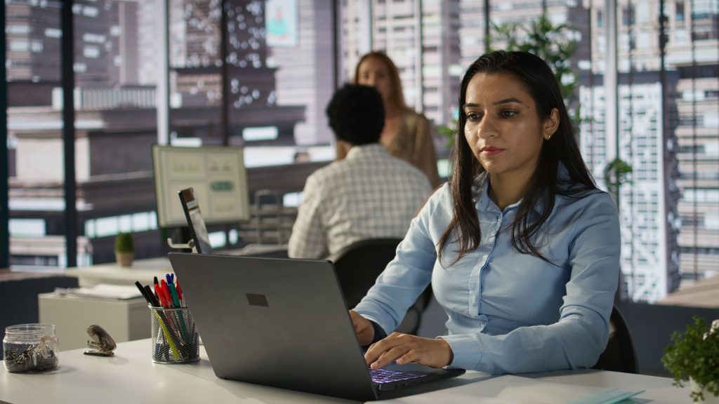 Virtual Assistant for Insurance Agents: Boosting Productivity and Client Satisfaction